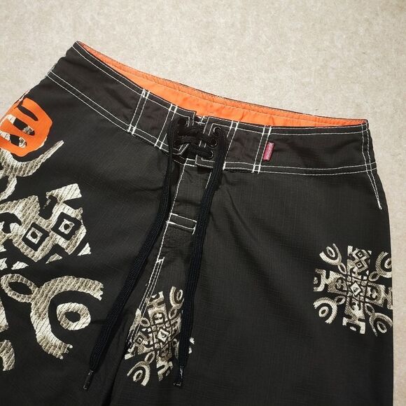 Quicksilver Men's Board Shorts Black and Orange Swim Shorts #2 - Picture 3 of 8
